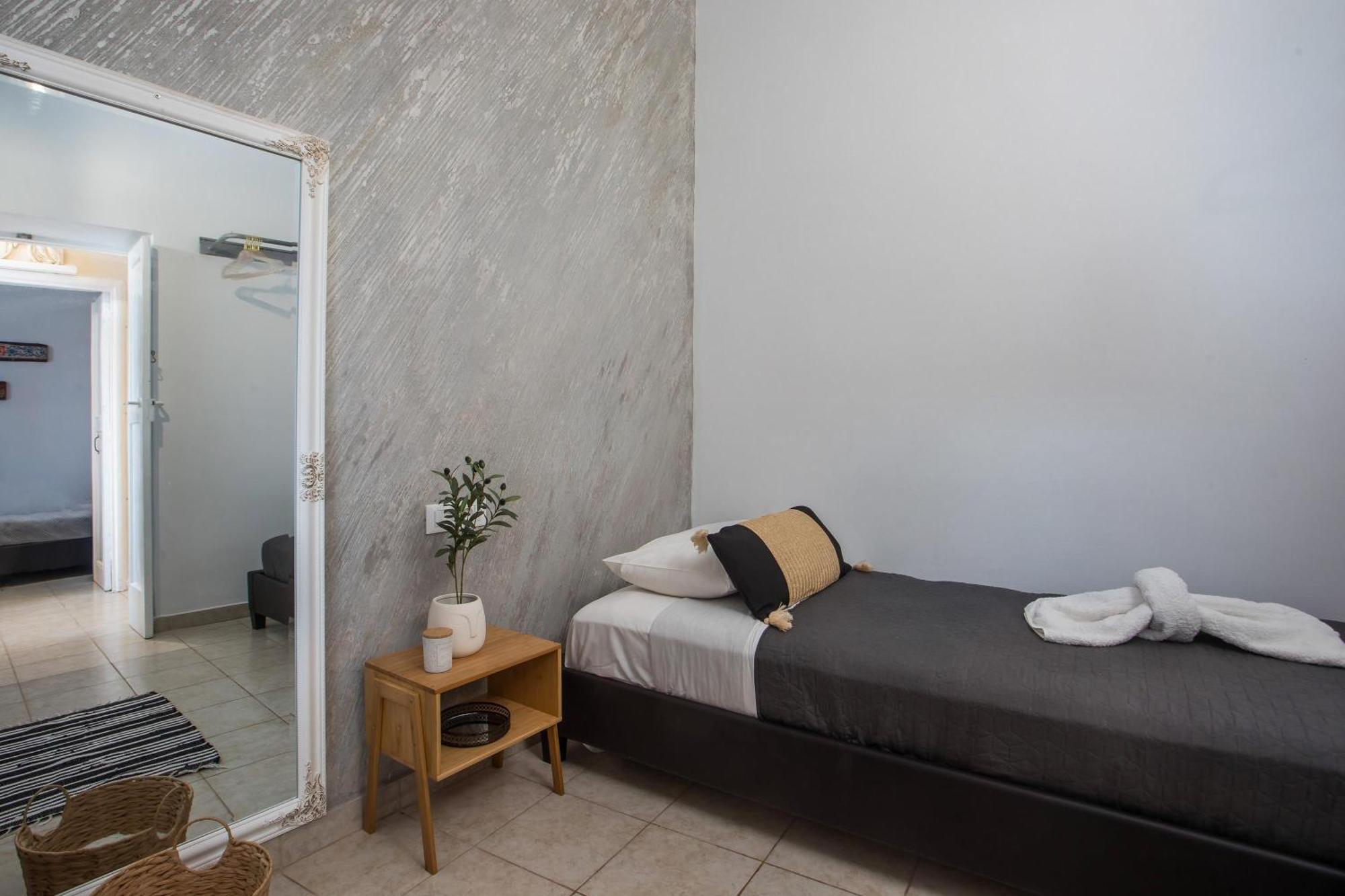 Iriada House Rhodes City 外观 照片